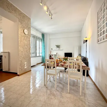Torre Cantore 69 - Ovest - Porto - Genovabb It Apartment *