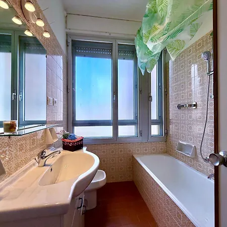 Torre Cantore 69 Ovest - Porto - Genovabb It