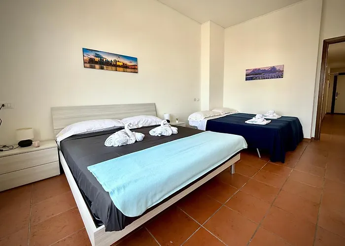 Torre Cantore 69 - Ovest - Porto - Genovabb It Apartment